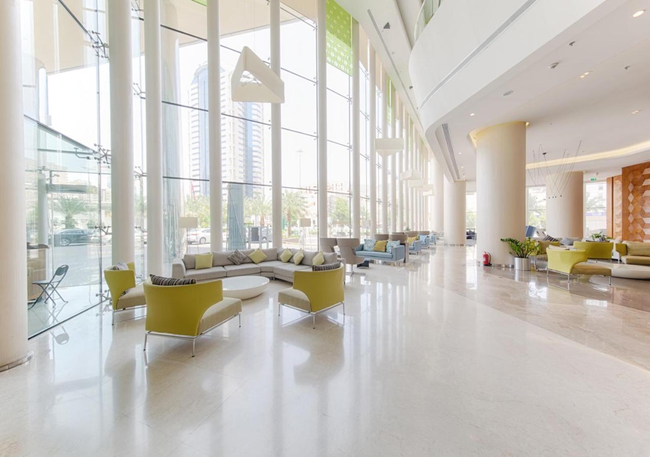 Holiday Suites Al Azizia Mekka Exterior foto The lobby of the hotel