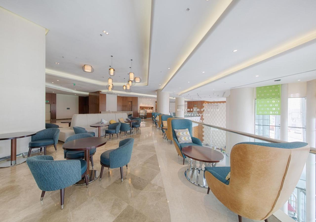 Holiday Suites Al Azizia Mekka Exterior foto The hotel's lobby