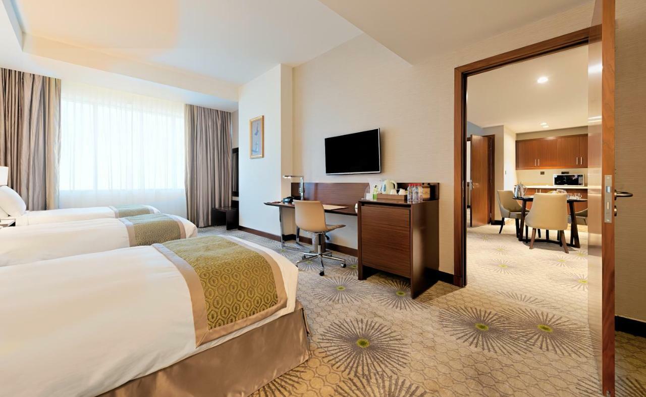 Holiday Suites Al Azizia Mekka Exterior foto